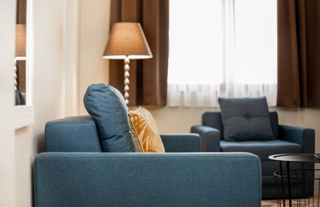 Sky Cabin Apartments - Photo 28