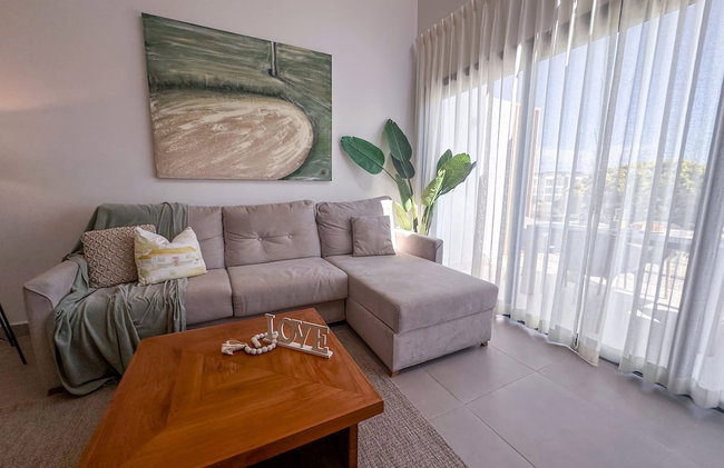 Exclusive Penthouse With Picuzzi Steps From Beach - Foto 69