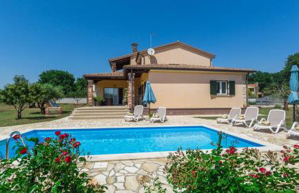 Beautiful villa Pianta with pool in Porec - Photo 14