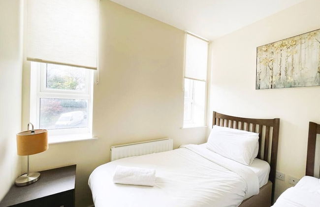 Golden Heights 7 - Photo 3