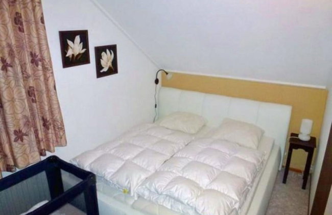 Bungalow in Breskens Near the Beach - Photo 3