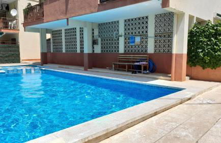 Apartamento con piscina y bonita terraza - Foto 19