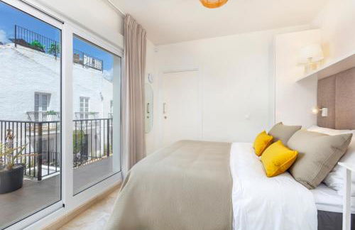 First Row Beach Villa - Photo 54