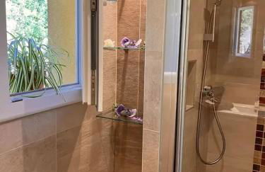 Maison conviviale à Fréjus avec piscine à débordement - Foto 28