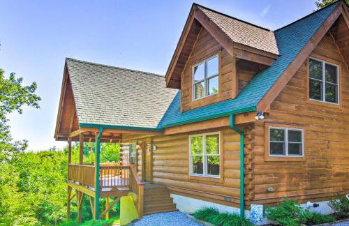 Blue Ridge Mountain Gem with Deck and Community Perks - Foto 3