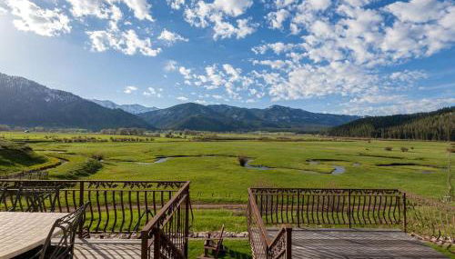 Charming Vacation Rental for Large Groups near Yellowstone National Park, Wyoming - Foto 5