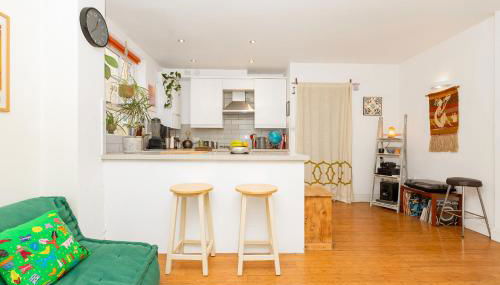 Beautiful 1BR Apartment in Clapton, 5 mins Overground St - Foto 4