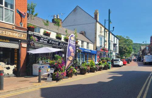 Vale View Apartment, Prestatyn, North Wales - a stylish, dog-friendly holiday let just a 5 min walk to beach & town! - Foto 32