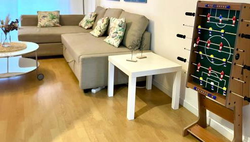 Maravilloso apartamento céntrico de 70m2, jardín propio 40m2 con piscina para niños y parking opcional - Foto 5