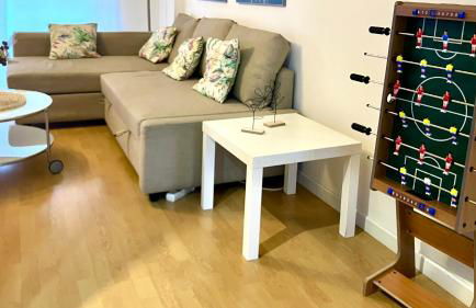 Maravilloso apartamento céntrico de 70m2, jardín propio 40m2 con piscina para niños y parking opcional - Foto 5