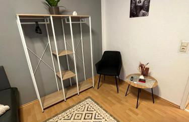 Best Preis Stadtperle 1- Stadtzentrum Wittenberge Modernes Ambiente max 3 Personen Einzelzimmer voll ausgestattet mit MagentaTV, WLAN, Waschmaschine - Foto 8