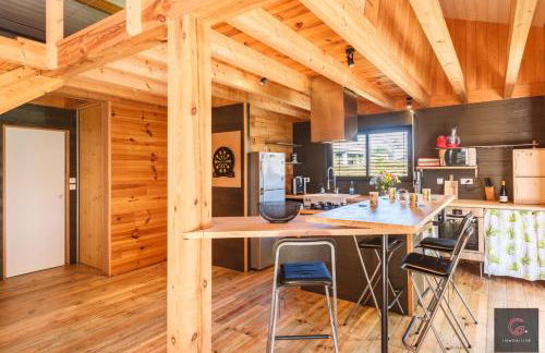 Gastes, Charmant chalet en bois avec Jacuzzi 6 pers - Foto 5