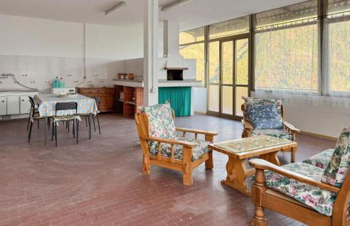 Amazing Apartment In San Vito-Cerreto - Foto 16