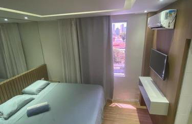 Seu Refúgio Apt Amplo e Central, perto de tudo - Photo 2