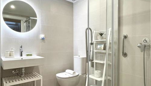 Elegante Dúplex - Piscina - Las Ciencias - Roig Arena - Photo 5, towels, Shower