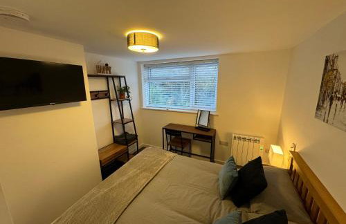 modern 1 bed apartment with car parking - Foto 11