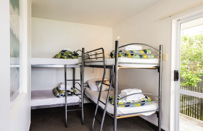 Tasman Holiday Parks – Waihi Beach - Foto 43