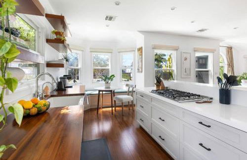 Sun-Drenched Spanish Manor Home in Mar Vista - Foto 23