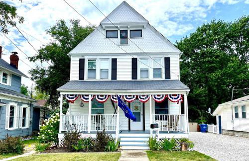 ENTIRE UNIT- Charming Century Home in Harbour Town - Foto 2