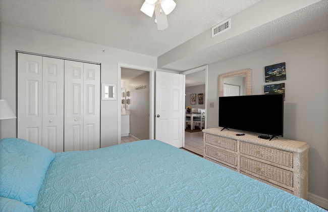 Pelican Beach 1816 2 Bedroom Condo by Pelican Beach Management - Photo 4