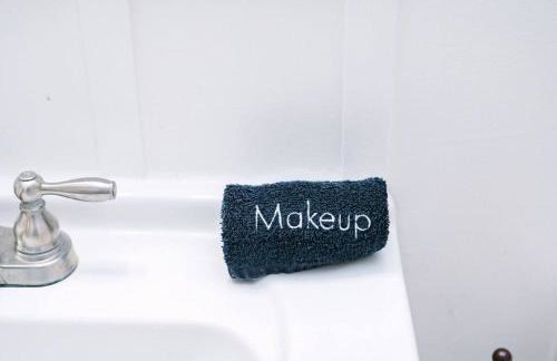 Free Parking - High Speed Internet - Yard - Foto 5