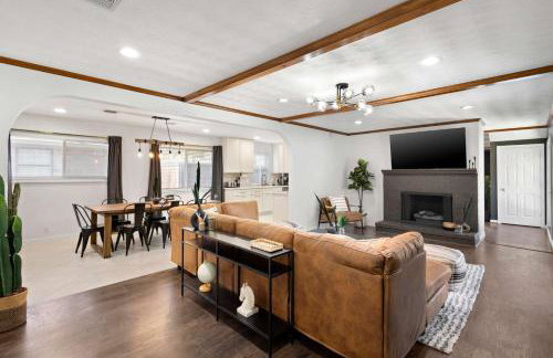 6BD Modern Rustic Retreat - Yard Pool & BBQ - Foto 4