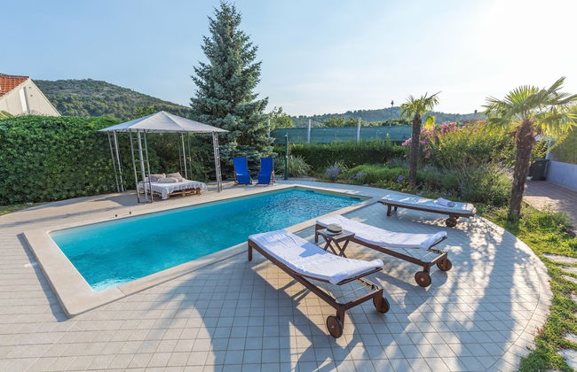 Pool Villa in Sibenik Near Lake - Photo 26