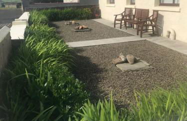 Park Cottage - Photo 1