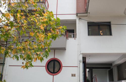 Central & Riverfront Room 2 - Photo 48