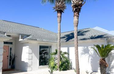 Steps to the beach & close to 30A! Private pool with sundeck & putt putt golf! - Photo 26