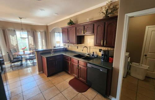 Luxurious 11 Large beds with Jetted Tub 3000 Sq ft - Foto 47