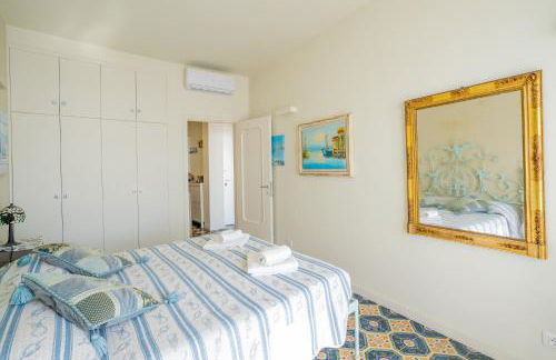 Villa Liliana - Stella Marina - Trilocale Elegante con Balcone Vista Mare - Accesso Diretto alla Spiaggia - Foto 1