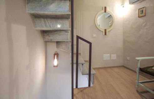 2 Bedroom Lovely Apartment In Gombitelli - Foto 19