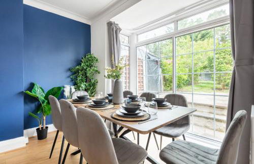 9RA - 4BD House - Wembley Views - Foto 24