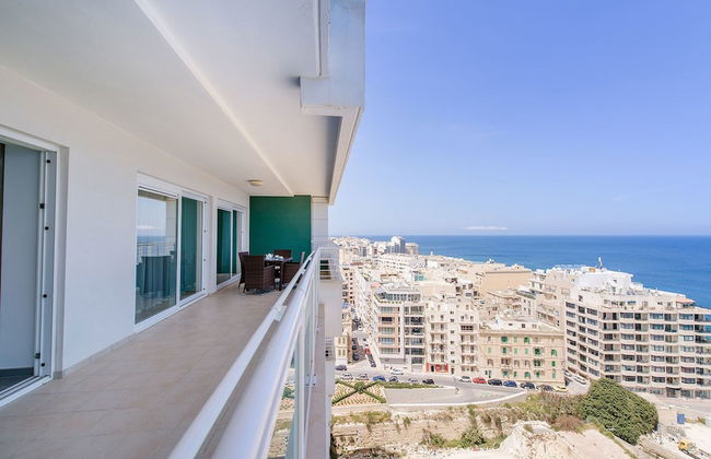 Seafront Luxury Apartment Incl Pool - Foto 1