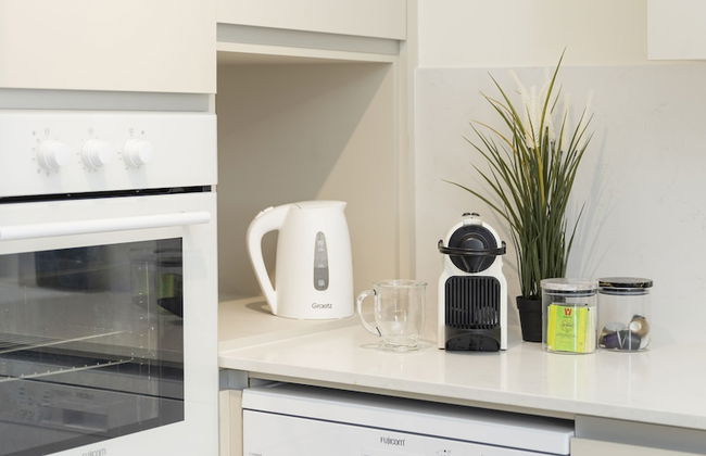 The Pearl of Nachlaot Apartments - Photo 38