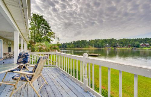 Waterfront Sparta Retreat with Dock, Deck and Grill - Foto 22