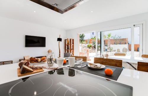 Vista Roses Mar - Villas Batik - Photo 36