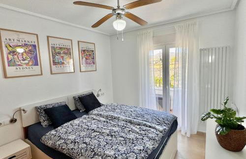 Stunning apartment with a beautiful pool/lake view - Foto 20