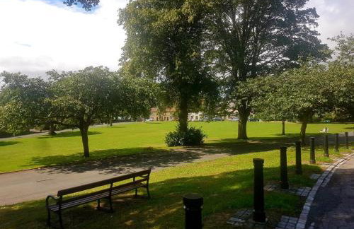 Otter Lodge - Photo 3