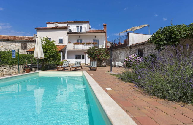 Villa in Kujici Near Beach With Pool - Foto 28