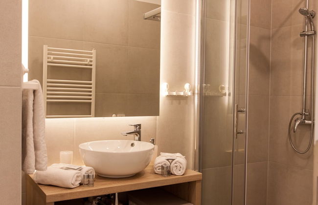 Tesla Boutique Apartments & Rooms - Photo 73