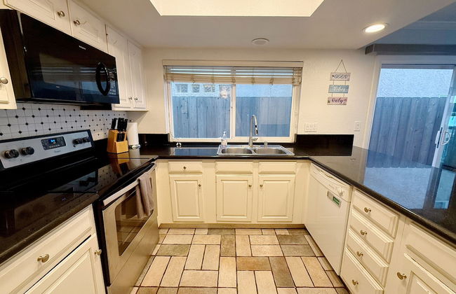 Panoramic View Bayfront Gem 3BR - Foto 14