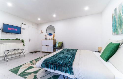 LE COSY - Free Parking - Proche Gares Lille - Netflix - Wifi - Foto 7