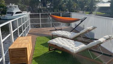 Unique Houseboat Modern and New - Foto 1, sunbed