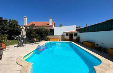 Cafofos da Zeta, Cozy Pool House - Foto 1