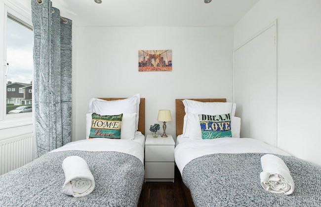 Skyvillion - 2bed House W Grdn&parking In Hatfield - Photo 6