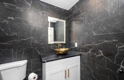 Modern Getaway with Free Parking Near Downtown and NRG - Foto 6