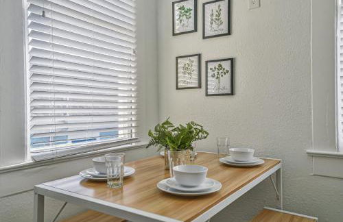 Cozy 2nd-Floor Suite near Beach, The Strand, Pier - Foto 10