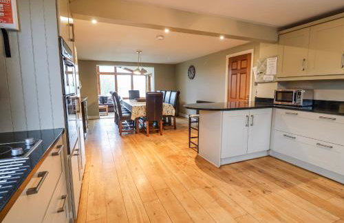 Manor Wood - Photo 21